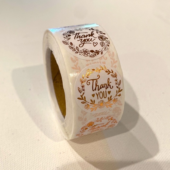 500pcs Round Floral Rose Gold Thank You Stickers - Picture 3 of 3
